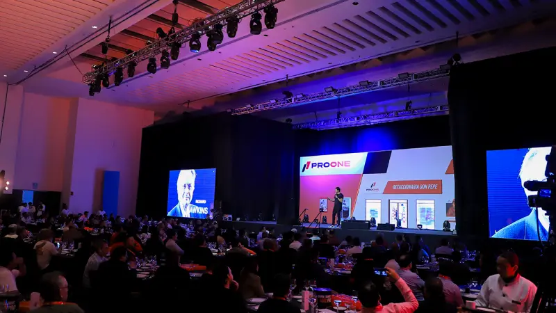 Pro One — Convención de Reposicionamiento de Marca · foto 5
